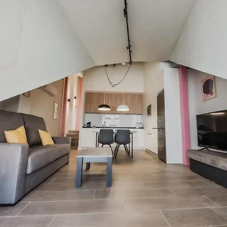 Miss Tic Ciudad Vieja Coruna * Corunha